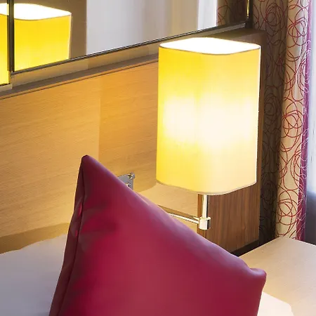 Отель Pavillon Bastille 3*