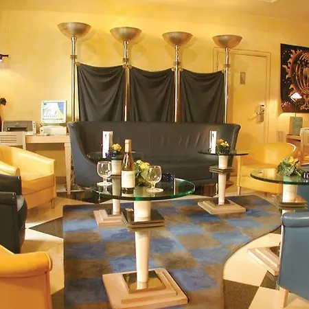 Pavillon Bastille 3* Париж
