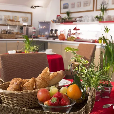 بافيلون باستيل فندق