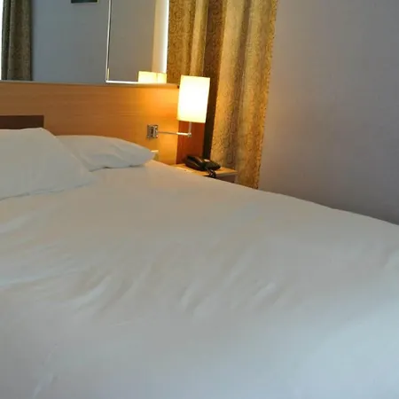 بافيلون باستيل باريس