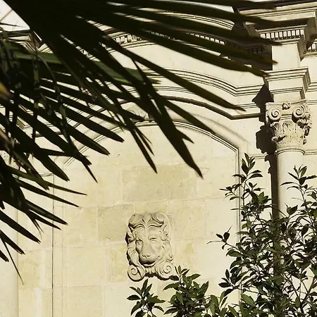 Pavillon Bastille 3* Paris