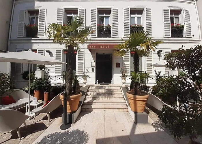 Pavillon Bastille Hotel 3*