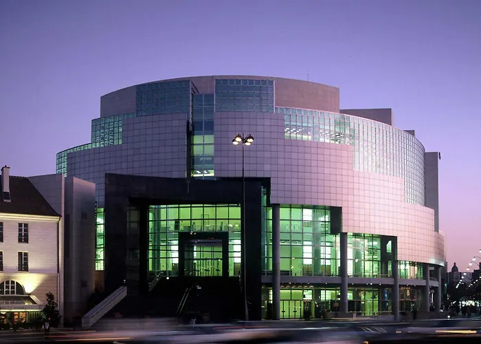 Hotel Pavillon Bastille 3*