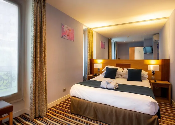 Pavillon Bastille 3* Paris