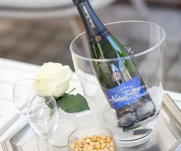 Hotel Pavillon Bastille Paris