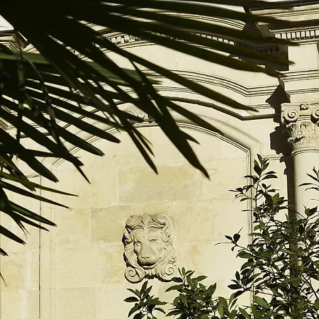 Hotel Pavillon Bastille 3*