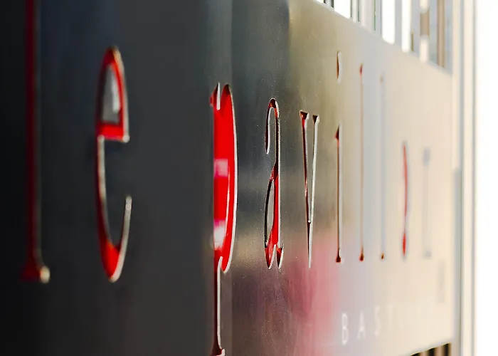 Hotel Pavillon Bastille Paryż